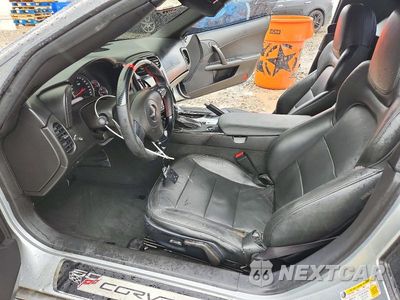 Zdjęcie 7 z 13 samochodu: 2013 CHEVROLET CORVETTE VIN:1G1YE3DW3D5107677 - miniatura