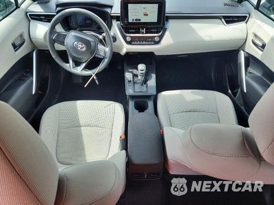 Zdjęcie 8 z 13 samochodu: 2026 TOYOTA COROLLA CROSS LE VIN:7MUCAAAG1TV188966 - miniatura