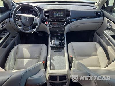Zdjęcie 8 z 13 samochodu: 2020 HONDA PILOT TOURING VIN:5FNYF5H62LB000174 - miniatura