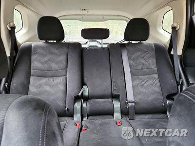 Zdjęcie 10 z 13 samochodu: 2016 NISSAN ROGUE SV VIN:JN8AT2MVXGW149850 - miniatura