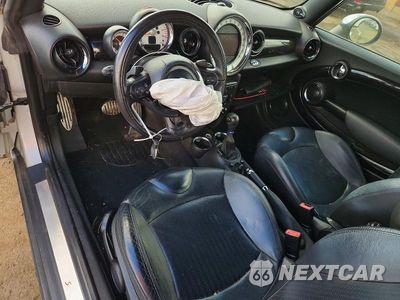 Zdjęcie 8 z 13 samochodu: 2011 MINI COOPER S VIN:WMWZP3C55BT249310 - miniatura
