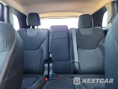 Zdjęcie 10 z 13 samochodu: 2015 JEEP CHEROKEE LATITUDE VIN:1C4PJMCS1FW502490 - miniatura