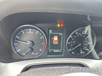 Zdjęcie 9 z 13 samochodu: 2017 TOYOTA RAV4 LE VIN:JTMBFREV3HJ169144 - miniatura