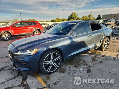 2022 VOLVO S60 B5 R-DESIGN 7JRL12TM5NG161951 - główne zdjęcie licytacji z USA - miniatura