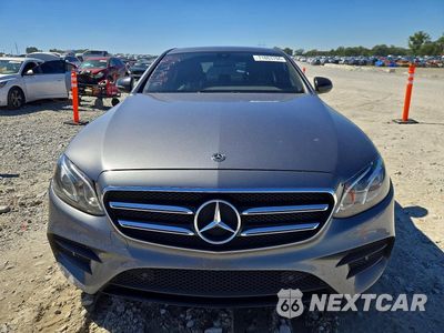 Piąte zdjęcie samochodu w środku: 2019 MERCEDES-BENZ E 300 VIN:WDDZF4JB1KA634899 - miniatura