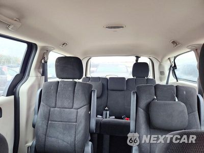 Zdjęcie 10 z 13 samochodu: 2013 DODGE GRAND CARAVAN SE VIN:2C4RDGBG9DR542711 - miniatura