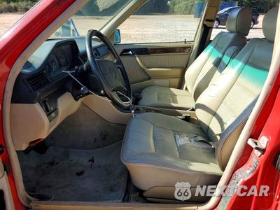 Zdjęcie 7 z 12 samochodu: 1991 MERCEDES-BENZ 300 E VIN:WDBEA30DXMB302024 - miniatura