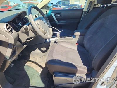 Zdjęcie 7 z 13 samochodu: 2015 NISSAN ROGUE S VIN:JN8AS5MT2FW156180 - miniatura
