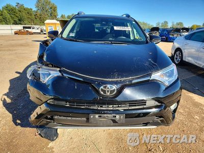 Piąte zdjęcie samochodu w środku: 2017 TOYOTA RAV4 XLE VIN:2T3RFREV3HW606835 - miniatura
