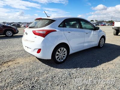 Trzecie zdjęcie samochodu z tyłu: 2017 HYUNDAI ELANTRA GT BASE VIN:KMHD35LH8HU365811 - miniatura