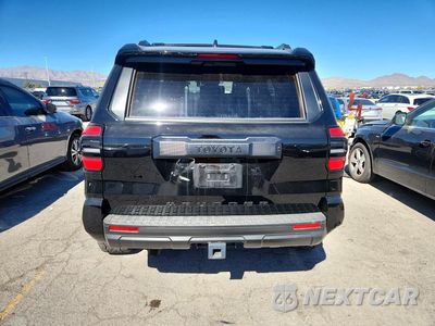 Zdjęcie 6 z 13 samochodu: 2025 TOYOTA 4RUNNER SR5 VIN:JTEVA5BR3S5036293 - miniatura