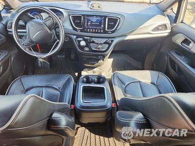 Zdjęcie 8 z 13 samochodu: 2020 CHRYSLER PACIFICA LIMITED VIN:2C4RC1GGXLR240660 - miniatura