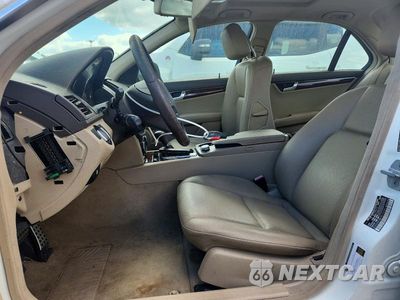 Zdjęcie 7 z 12 samochodu: 2009 MERCEDES-BENZ C 300 4MATIC VIN:WDDGF81X49R078786 - miniatura