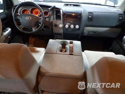 Zdjęcie 8 z 12 samochodu: 2010 TOYOTA TUNDRA CREWMAX SR5 VIN:5TFDY5F1XAX133140 - miniatura