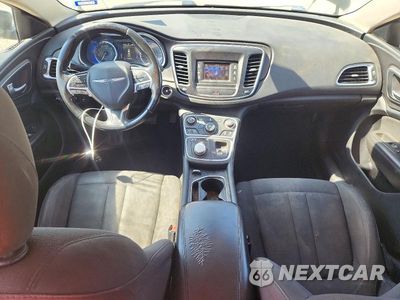Zdjęcie 8 z 14 samochodu: 2016 CHRYSLER 200 VIN:1C3CCCAB0GN155137 - miniatura