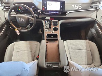 Zdjęcie 8 z 12 samochodu: 2022 TOYOTA SIENNA LE VIN:5TDKRKEC9NS129405 - miniatura