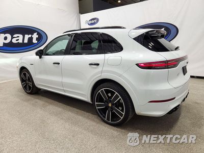 Drugie zdjęcie samochodu z przodu: 2020 PORSCHE CAYENNE E-HYBRID VIN:WP1AE2AY4LDA22570 - miniatura
