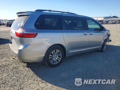 Trzecie zdjęcie samochodu z tyłu: 2015 TOYOTA SIENNA XLE PREMIUM 8-PASSENGER VIN:5TDYK3DC3FS659134 - miniatura