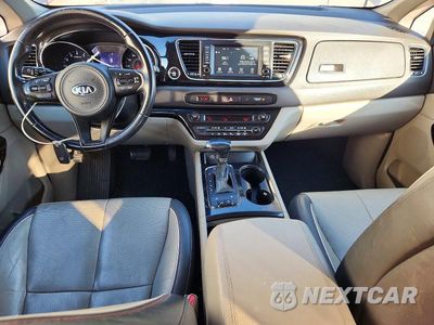 Zdjęcie 8 z 12 samochodu: 2017 KIA SEDONA EX VIN:KNDMC5C19H6255622 - miniatura