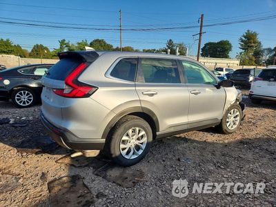 Trzecie zdjęcie samochodu z tyłu: 2026 HONDA CR-V LX VIN:2HKRS4H23TH510445 - miniatura