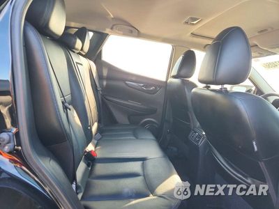 Zdjęcie 10 z 13 samochodu: 2017 NISSAN ROGUE SPORT SL VIN:JN1BJ1CP1HW033511 - miniatura