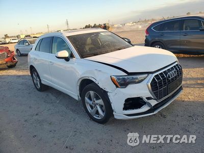 Czwarte zdjęcie samochodu z boku: 2022 AUDI Q3 PREMIUM 40 VIN:WA1AUCF39N1024370 - miniatura