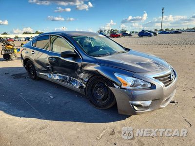 Czwarte zdjęcie samochodu z boku: 2015 NISSAN ALTIMA 2.5 S VIN:1N4AL3AP8FC136236 - miniatura