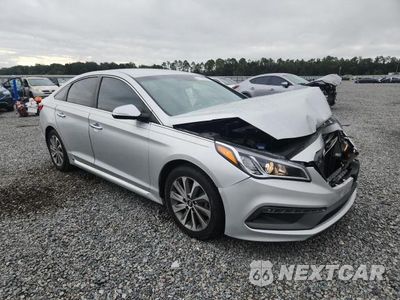 Czwarte zdjęcie samochodu z boku: 2015 HYUNDAI SONATA SPORT VIN:5NPE34AF7FH098852 - miniatura