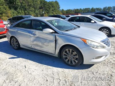 Czwarte zdjęcie samochodu z boku: 2011 HYUNDAI SONATA LIMITED 2.0T VIN:5NPEC4AB3BH253565 - miniatura