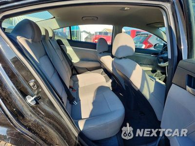 Zdjęcie 10 z 12 samochodu: 2019 HYUNDAI ELANTRA SE VIN:5NPD74LF0KH469440 - miniatura