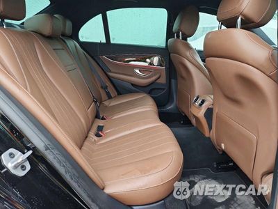 Zdjęcie 10 z 12 samochodu: 2022 MERCEDES-BENZ E 350 VIN:W1KZF8DB9NB088807 - miniatura