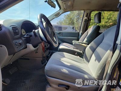 Zdjęcie 7 z 13 samochodu: 2006 CHRYSLER TOWN & COUNTRY LX VIN:2A4GP44R06R832926 - miniatura