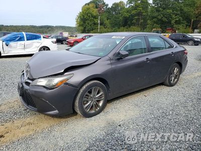 2017 TOYOTA CAMRY SE 4T1BF1FKXHU452771 - główne zdjęcie licytacji z USA - miniatura