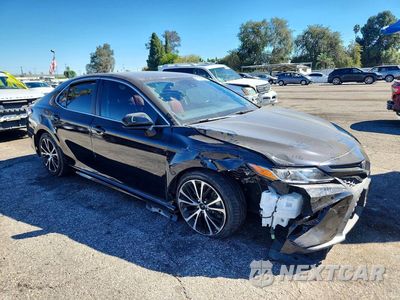 Czwarte zdjęcie samochodu z boku: 2019 TOYOTA CAMRY SE VIN:4T1B11HK5KU165969 - miniatura