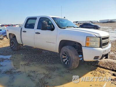 Czwarte zdjęcie samochodu z boku: 2008 CHEVROLET SILVERADO K1500 VIN:2GCEK133X81156395 - miniatura