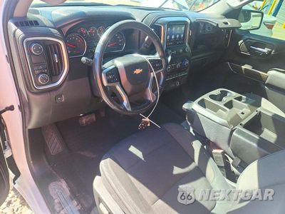 Zdjęcie 8 z 12 samochodu: 2019 CHEVROLET SILVERADO C1500 LT VIN:3GCUWCED9KG137661 - miniatura