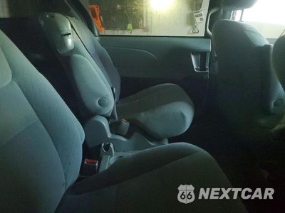 Zdjęcie 11 z 13 samochodu: 2015 TOYOTA SIENNA LE VIN:5TDKK3DC7FS653293 - miniatura
