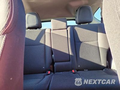Zdjęcie 10 z 13 samochodu: 2017 TOYOTA RAV4 XLE VIN:JTMRFREV2HD202860 - miniatura