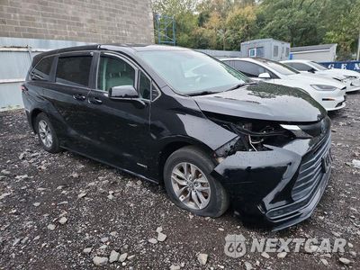 Czwarte zdjęcie samochodu z boku: 2021 TOYOTA SIENNA LE VIN:5TDKRKEC8MS003650 - miniatura