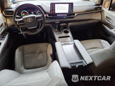 Zdjęcie 8 z 13 samochodu: 2024 TOYOTA SIENNA LIMITED 7-PASSENGER VIN:5TDZSKFC8RS145490 - miniatura