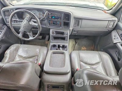 Zdjęcie 8 z 12 samochodu: 2003 CHEVROLET SILVERADO K2500 HEAVY DUTY VIN:1GCHK23U63F114786 - miniatura