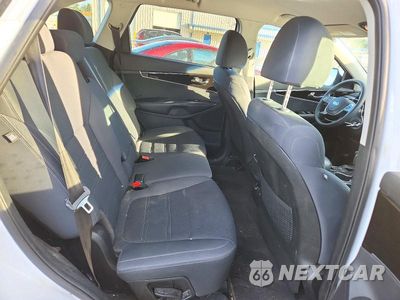 Zdjęcie 11 z 13 samochodu: 2019 KIA SORENTO LX V6 VIN:5XYPGDA59KG564156 - miniatura