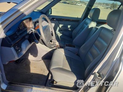 Zdjęcie 7 z 12 samochodu: 1995 MERCEDES-BENZ E 320 BASE VIN:WDBEA32E6SC229442 - miniatura