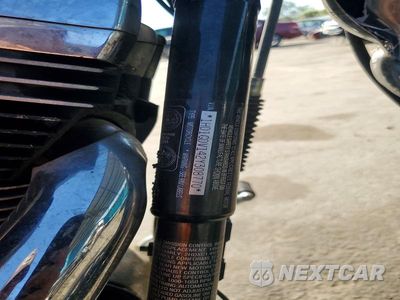 Zdjęcie 8 z 8 samochodu: 2002 HARLEY-DAVIDSON FXDL VIN:1HD1GDV142Y308770 - miniatura