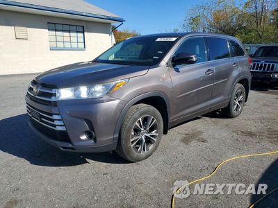 2018 TOYOTA HIGHLANDER LE 5TDBZRFH8JS905150 - główne zdjęcie licytacji z USA - miniatura