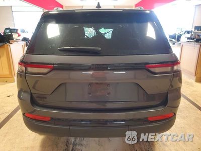 Zdjęcie 6 z 13 samochodu: 2024 JEEP GRAND CHEROKEE LAREDO VIN:1C4RJHAG0RC247142 - miniatura