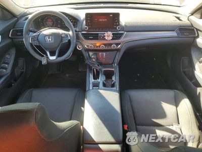 Zdjęcie 8 z 12 samochodu: 2018 HONDA ACCORD LX VIN:1HGCV1F17JA032168 - miniatura