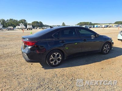 Trzecie zdjęcie samochodu z tyłu: 2020 KIA FORTE LXS VIN:3KPF24AD1LE141362 - miniatura