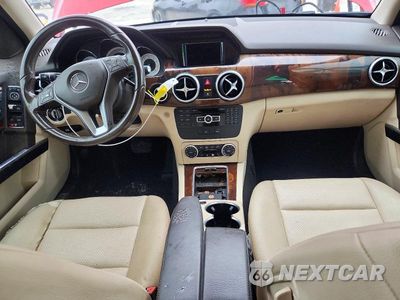Zdjęcie 8 z 14 samochodu: 2015 MERCEDES-BENZ GLK 350 VIN:WDCGG5HB2FG403341 - miniatura