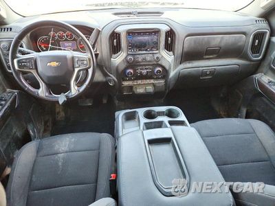 Zdjęcie 8 z 12 samochodu: 2021 CHEVROLET SILVERADO K1500 LT VIN:3GCUYDEDXMG394220 - miniatura